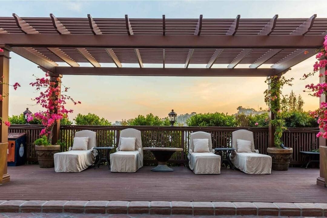 Celestia Crest, Venus Dr, 90046