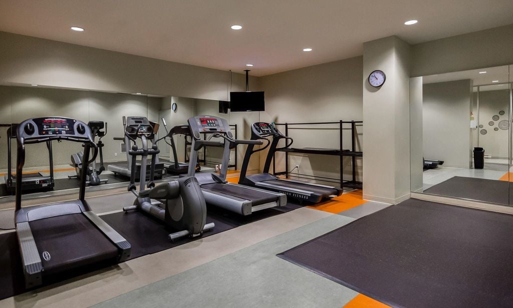 233 Robson St, #1705