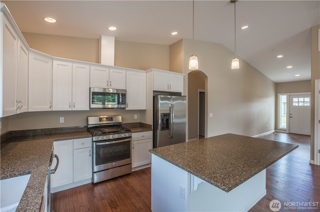 215 Village Dr