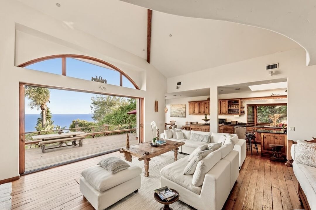 Little Rock Way, 90265