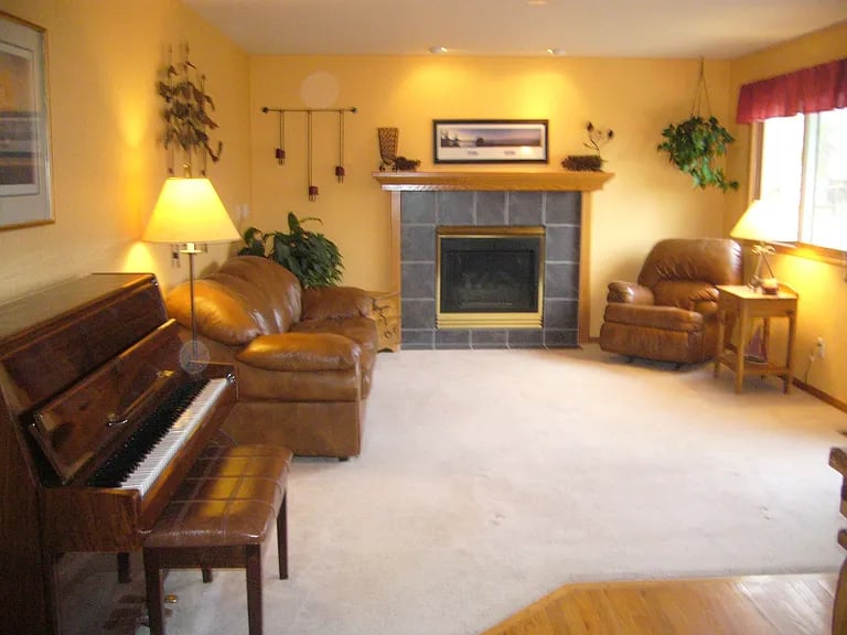 1703 Somerville Dr