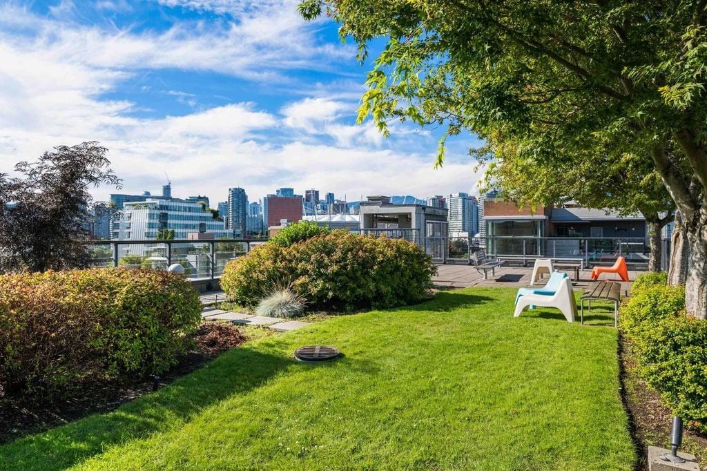 123 W 1st Ave, #509