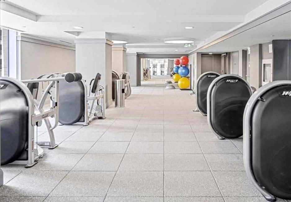 Cumberland Tower Suite 1812