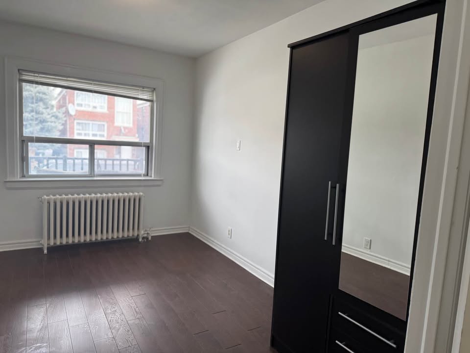 440 Lauder Ave Unit: Main