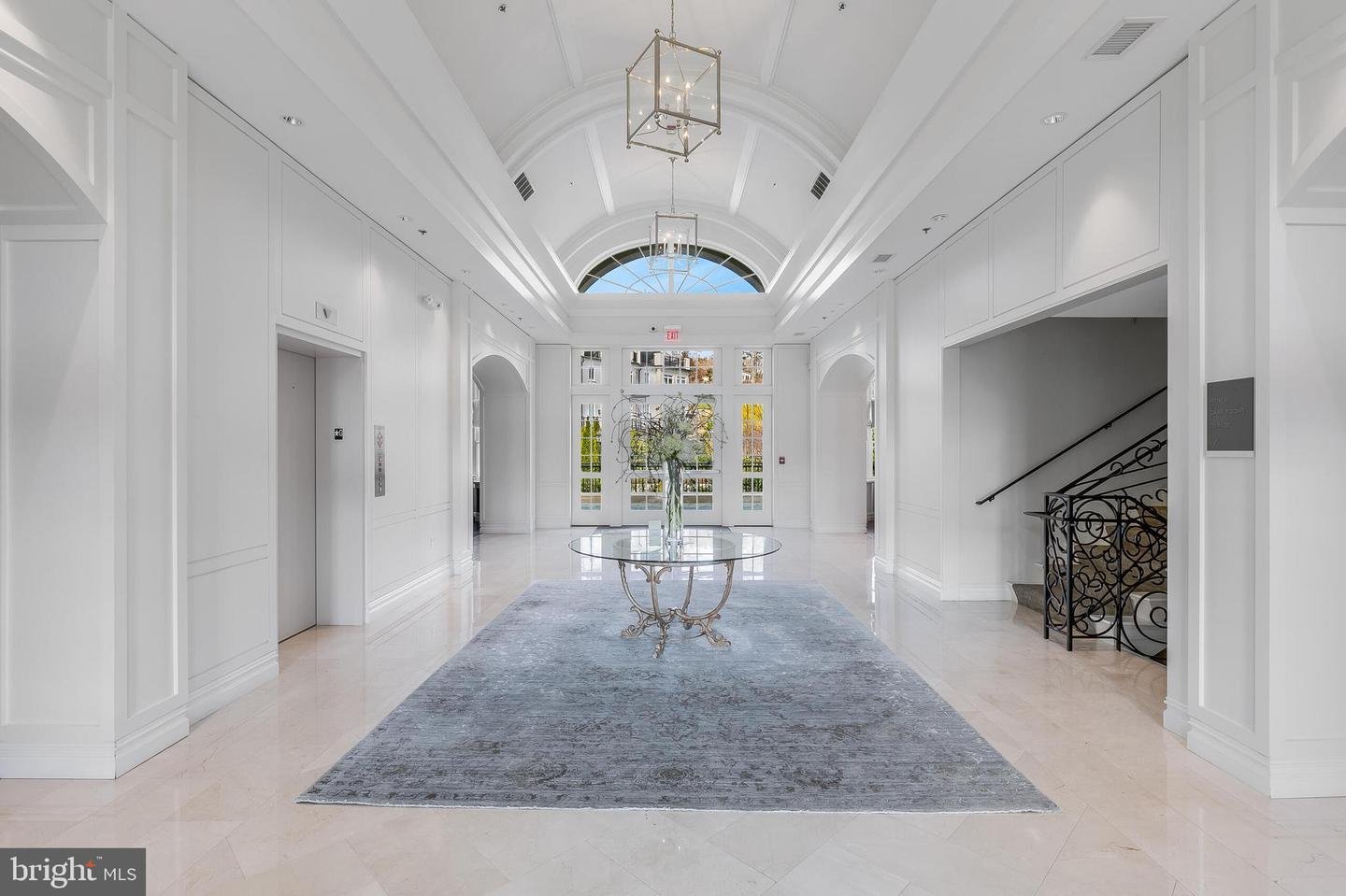 8189 River Rd, Bethesda MD 20817