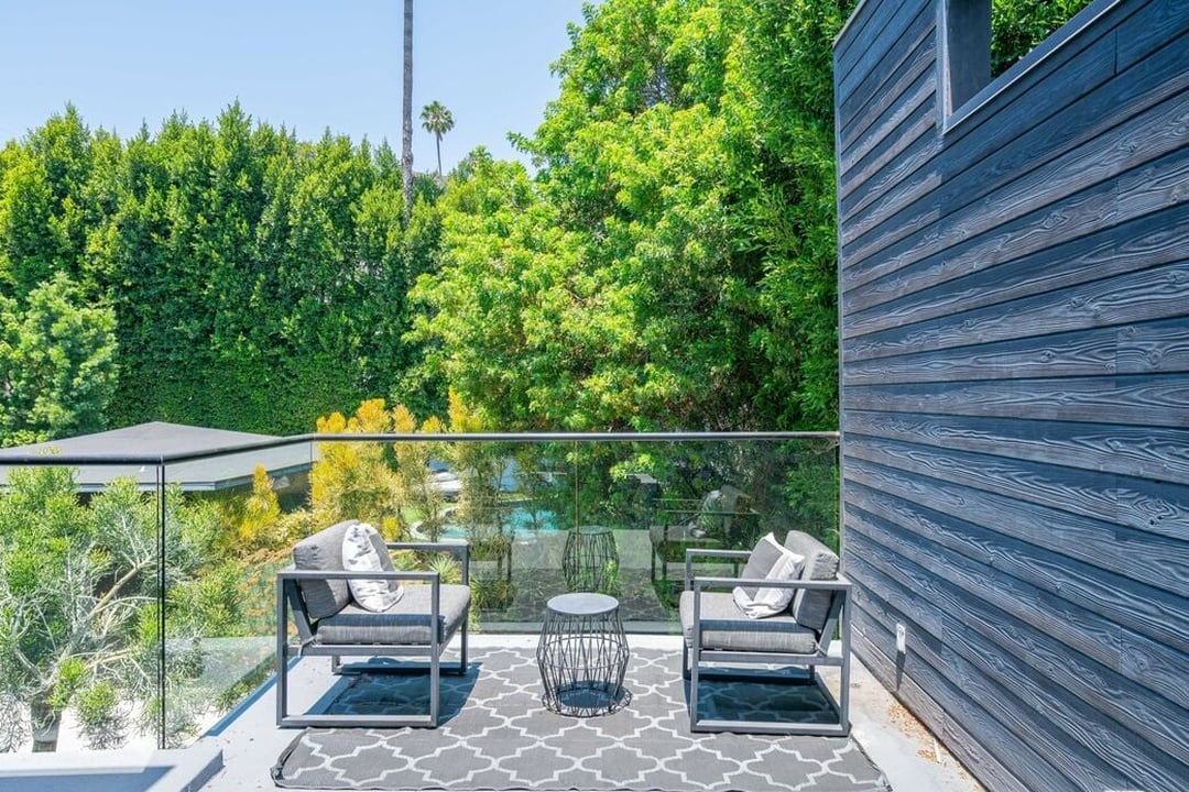 Meridian Reserve, Franklin Ave, 90046