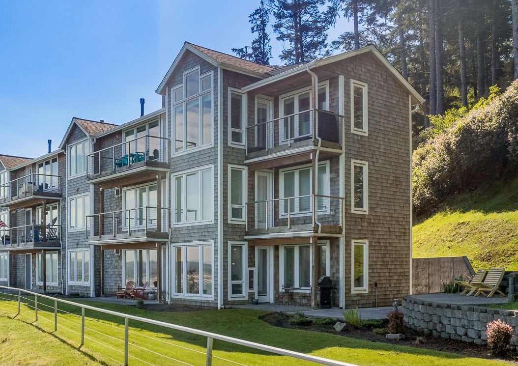 Exterior or ocean view from the sold Whaler’s Point condo at 4016 Sunset Blvd E103 in Seaside, Oregon