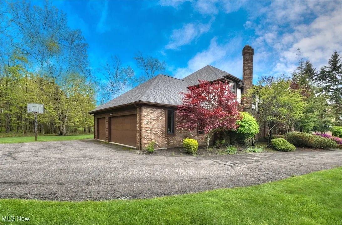 2483 Ginger Wren Road