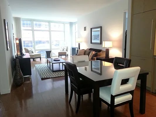 1600 Broadway Unit: 9C