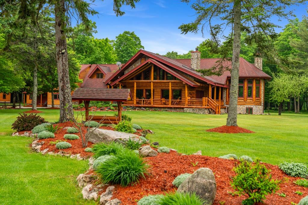 2499 E. Saint Ignace Rd