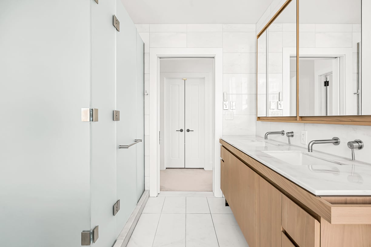 430 Stuart Street Unit 23E