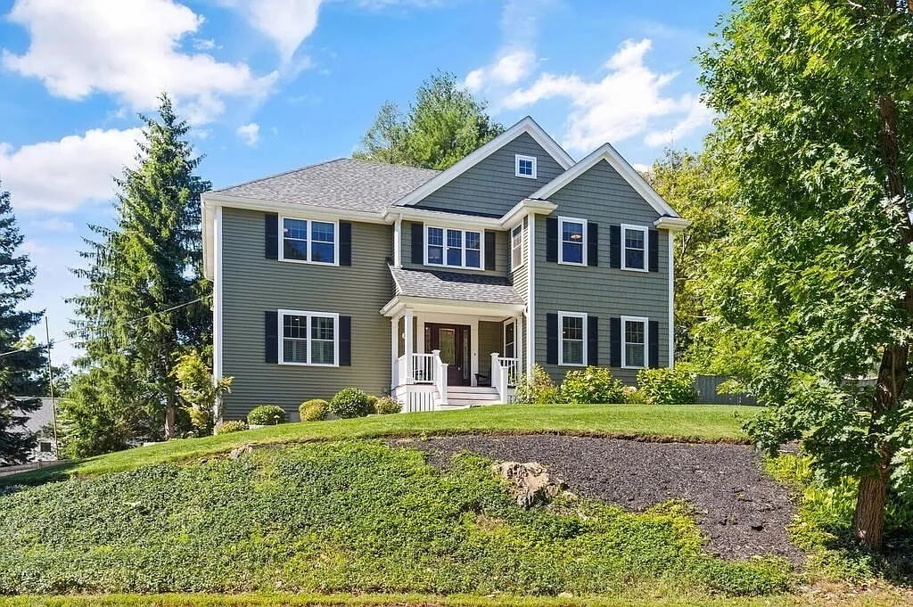 166 Pearl St