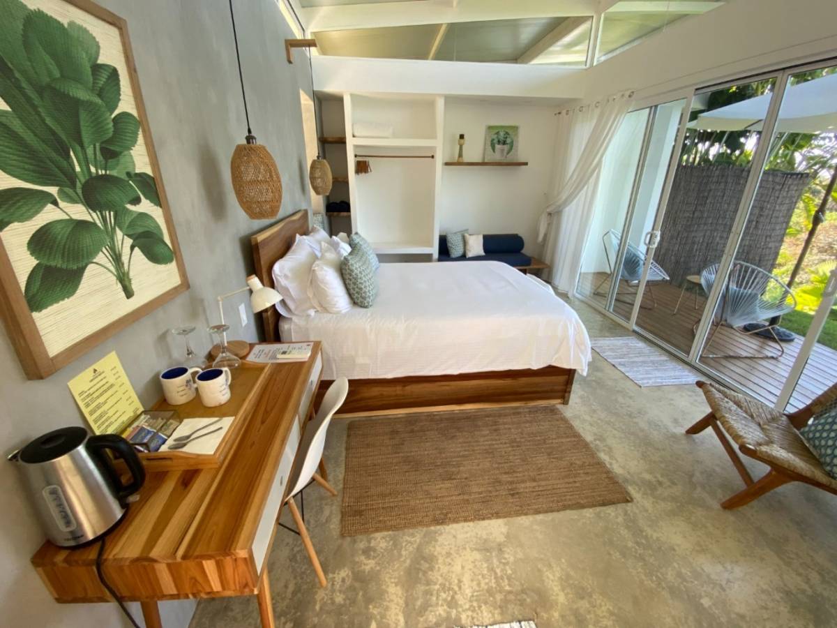 Terra Lodge - Income producing property with two apartments, swimming pool and 1 bedroom home.
