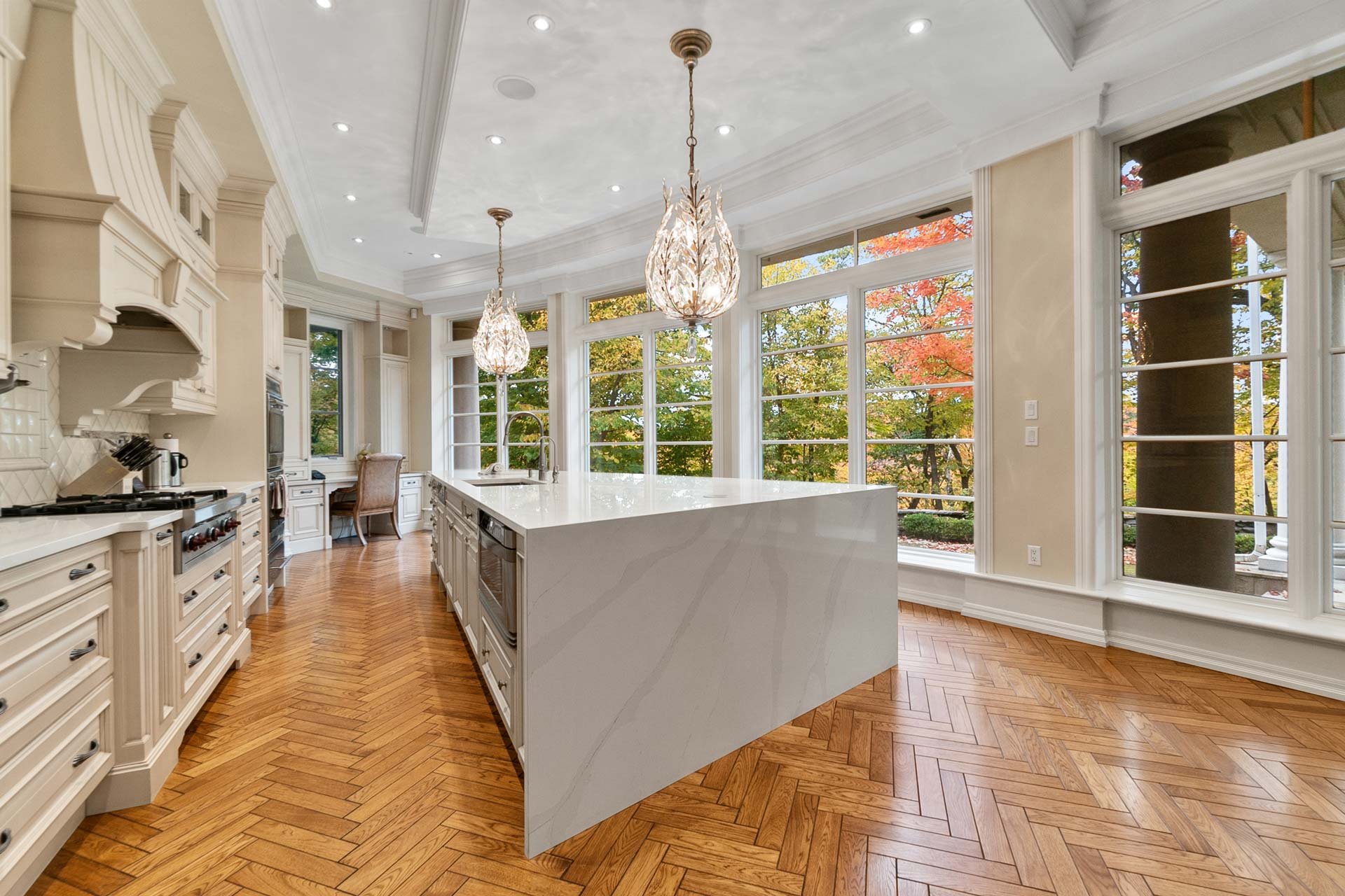 1343 Blythe Road Inside Mississauga's most prestigious estate - Image 3