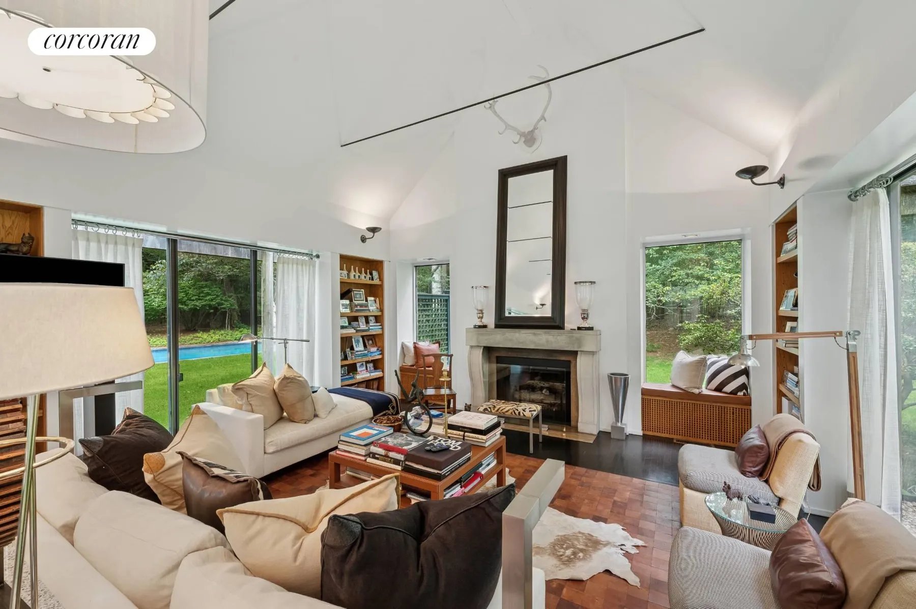 5 White Pine Rd