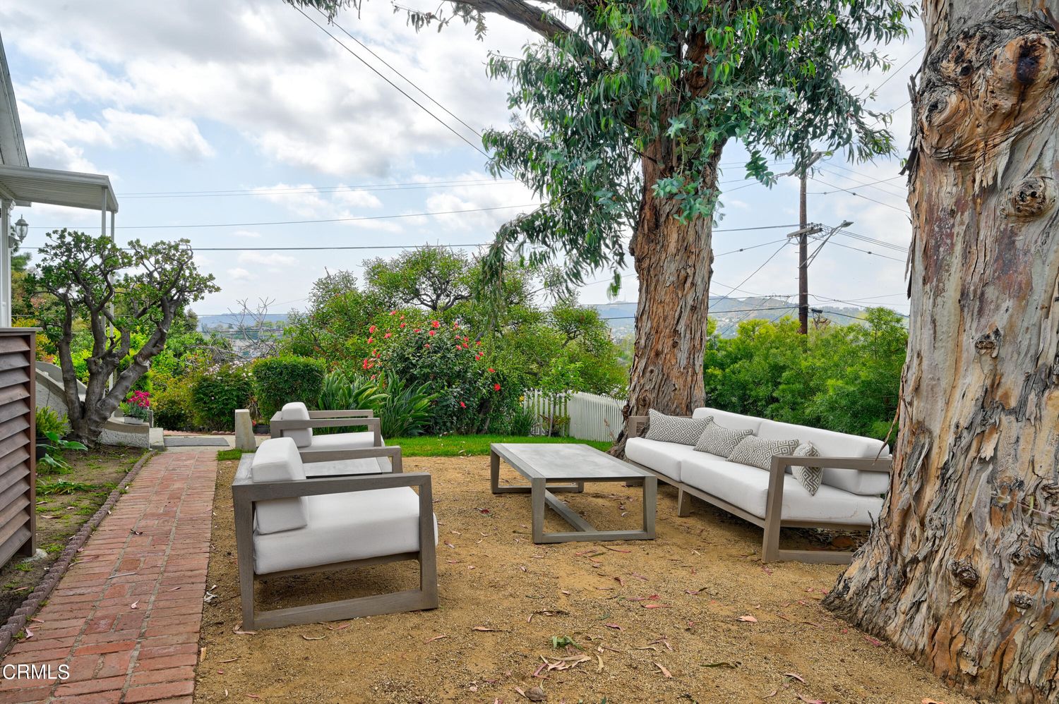 2296 Hidalgo Ave
