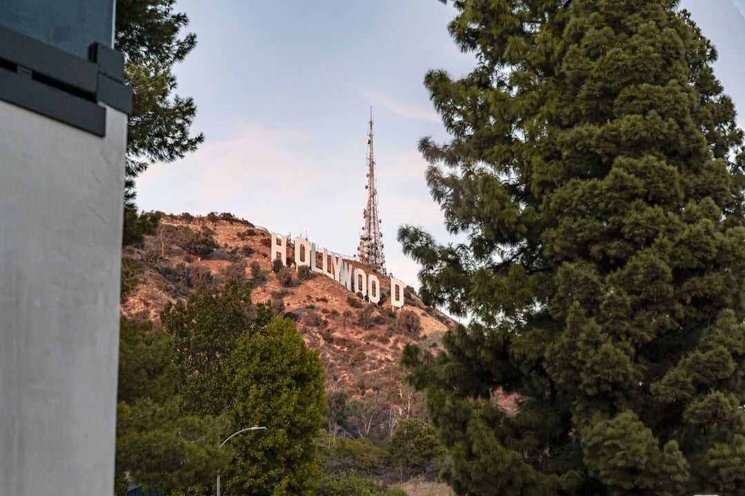 Canyon Lake Dr, 90068