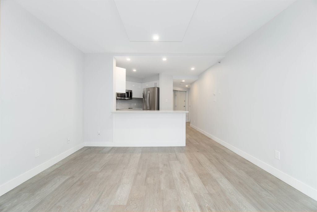 907 Beach Ave, #602