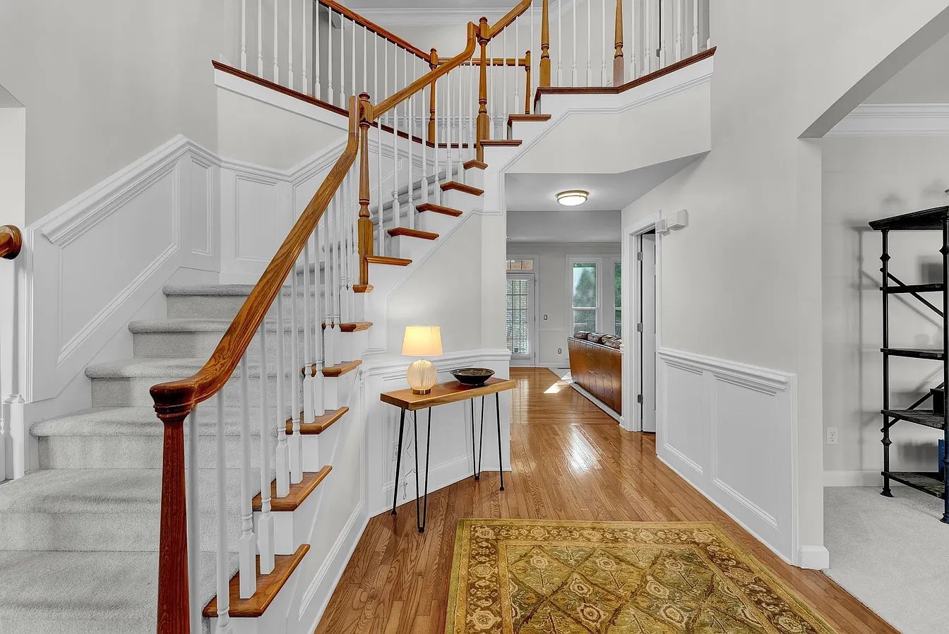 504 Walcott Way