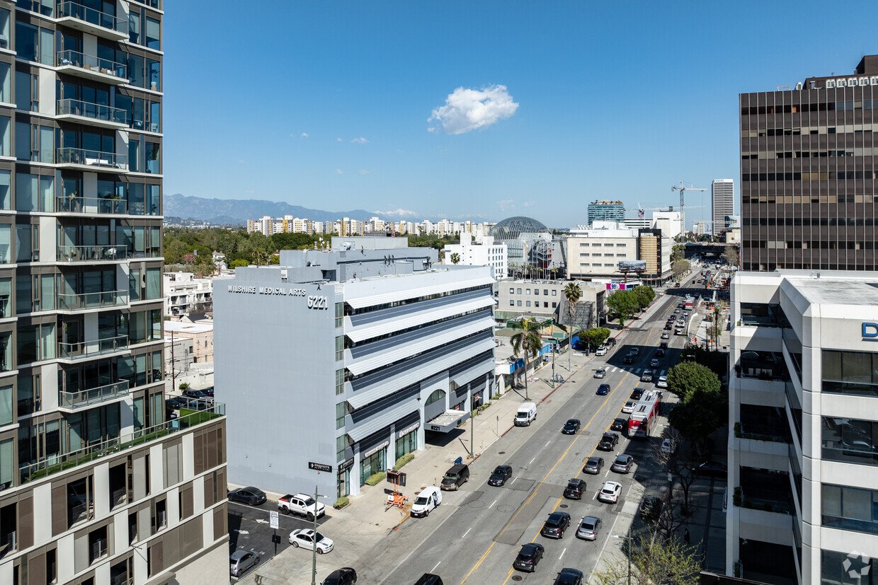 6221 Wilshire Blvd