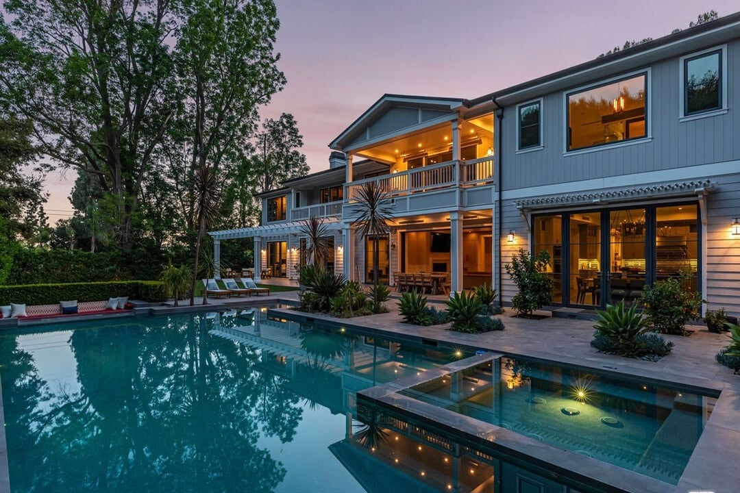 Monarch Reserve, N Norman Pl, 90049