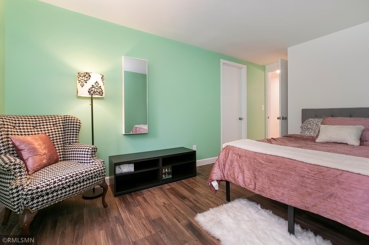 24 Saint Albans St S #7