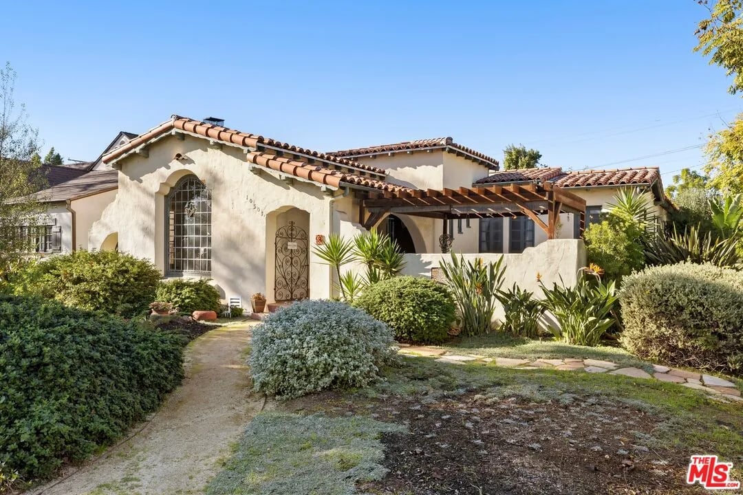 Cheviot Hills Spanish