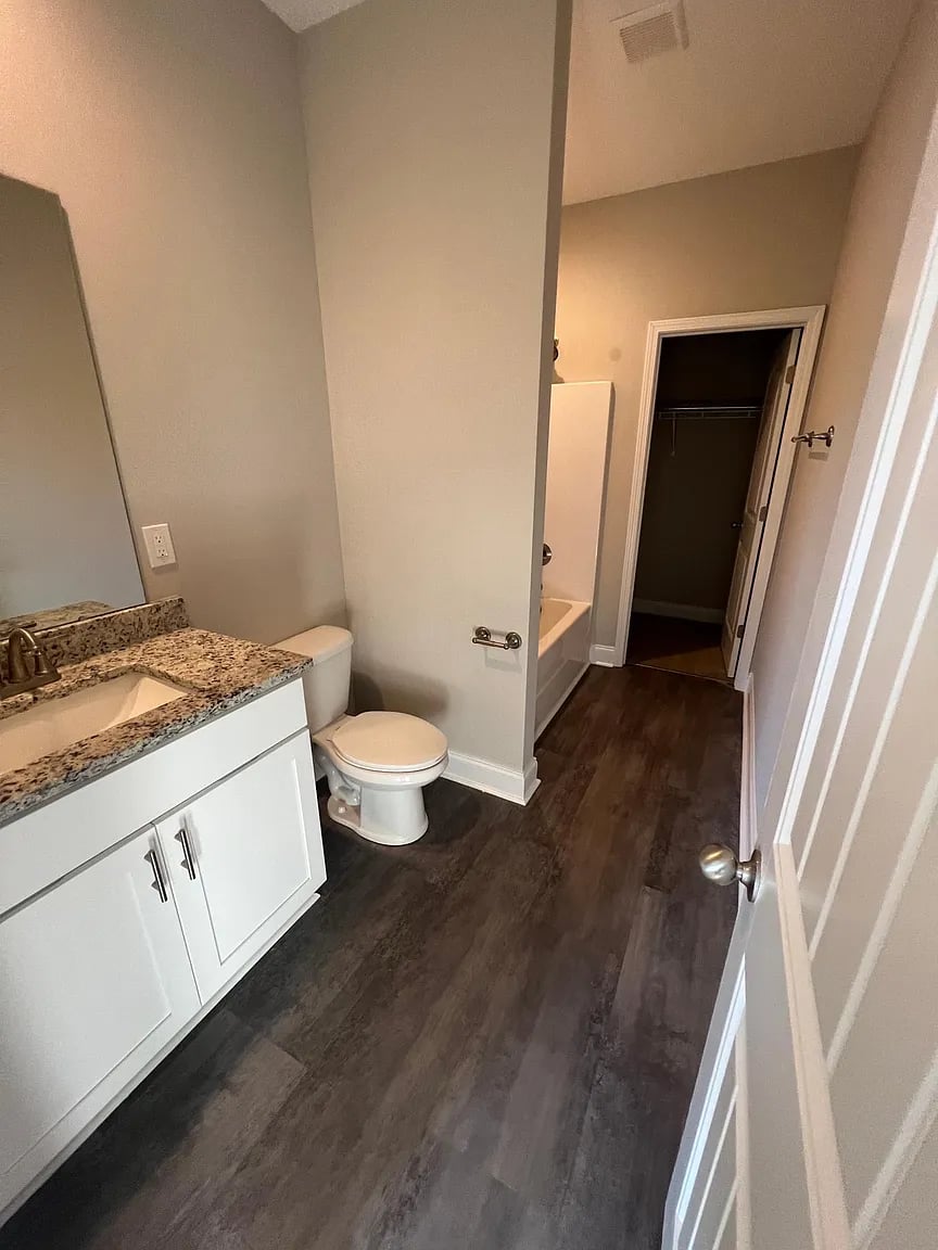 155 Peachtree Ln 