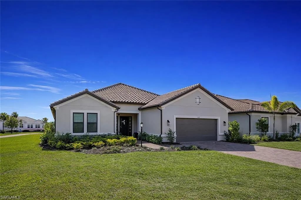 11935 Collegio Dr