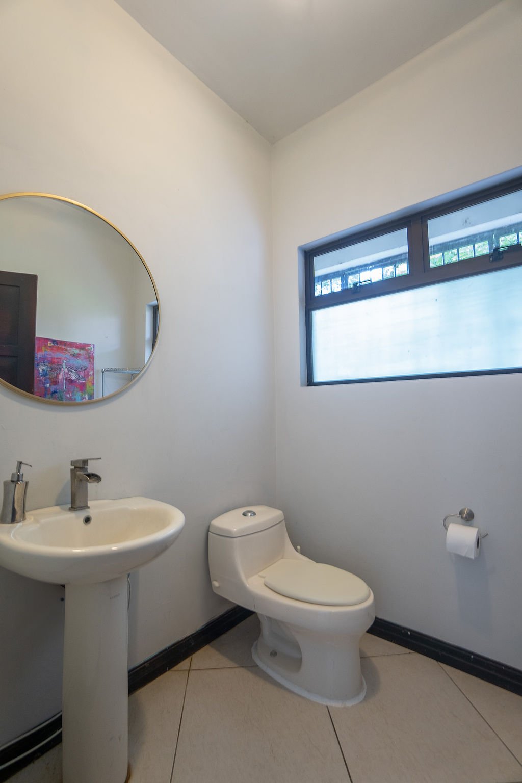 Casa Reye | Stunning 3-Bedroom Beach Home with Rooftop Ocean Views and Private Pool in Surfside, Playa Potrero