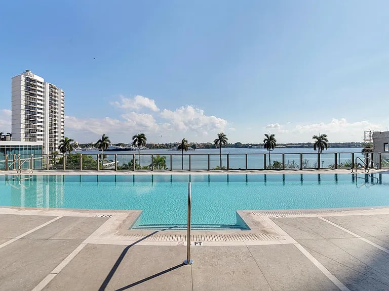 1333 S Flagler Dr #2302