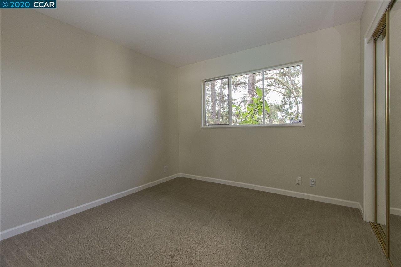 3258 Judith Ln