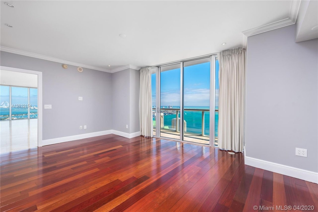465 Brickell Ave #5701