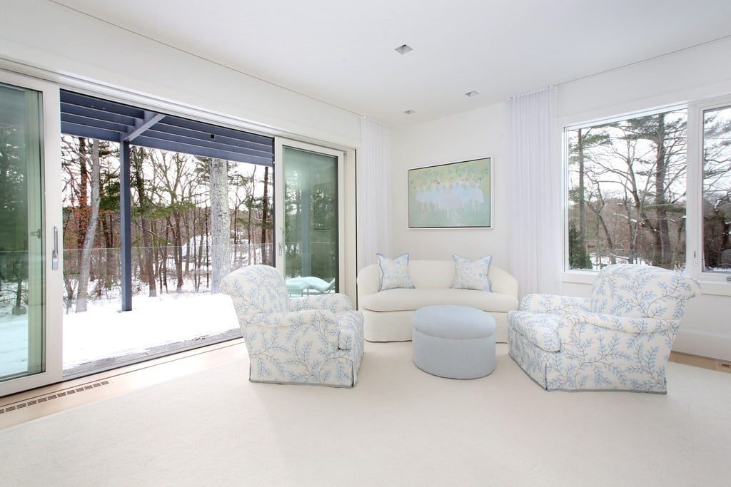70 Possum Rd Weston, MA 02493-2318