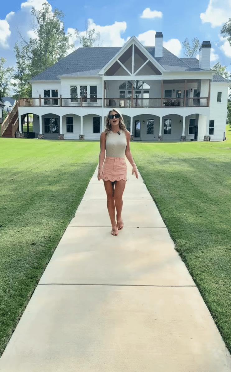 175 Harmony Bay Dr - Lake Oconee Lakefront Home