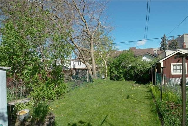 186 Queensdale Ave