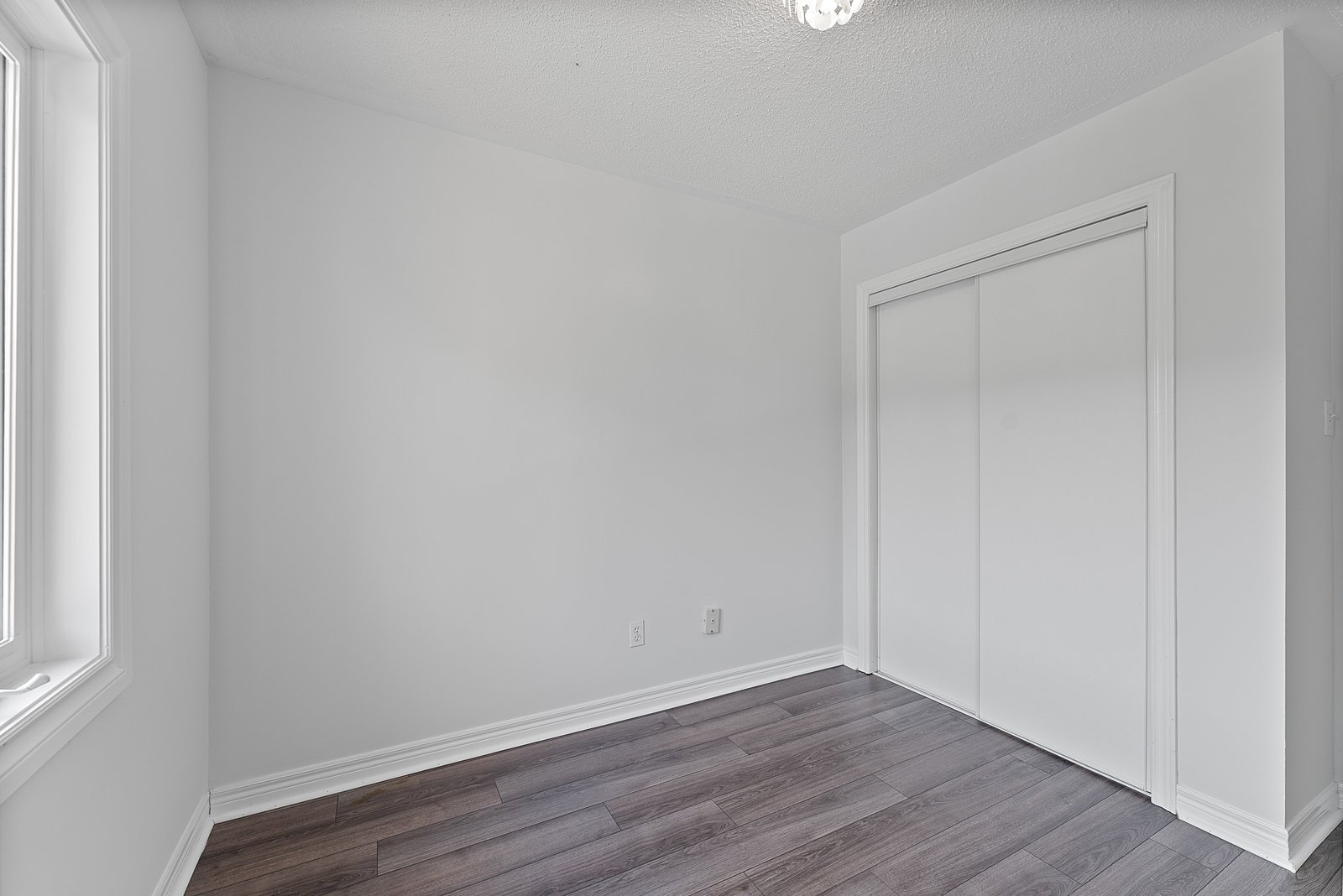 24 Hawtin Lane