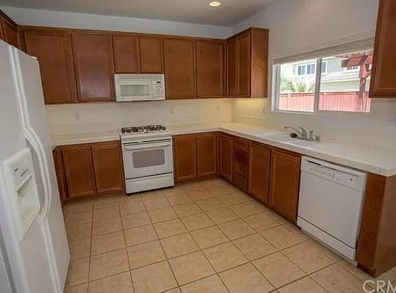 852 Eberly Cir