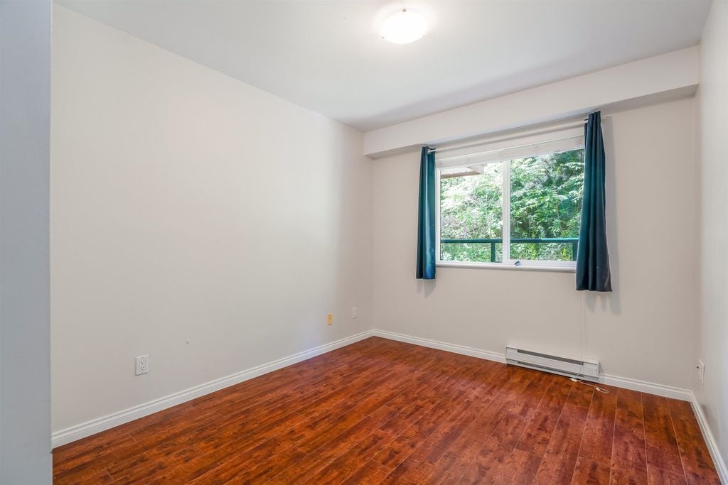 121 Shoreline Cir, #408