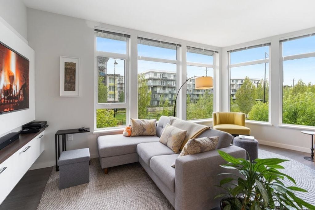 3263 Pierview Cres, #203
