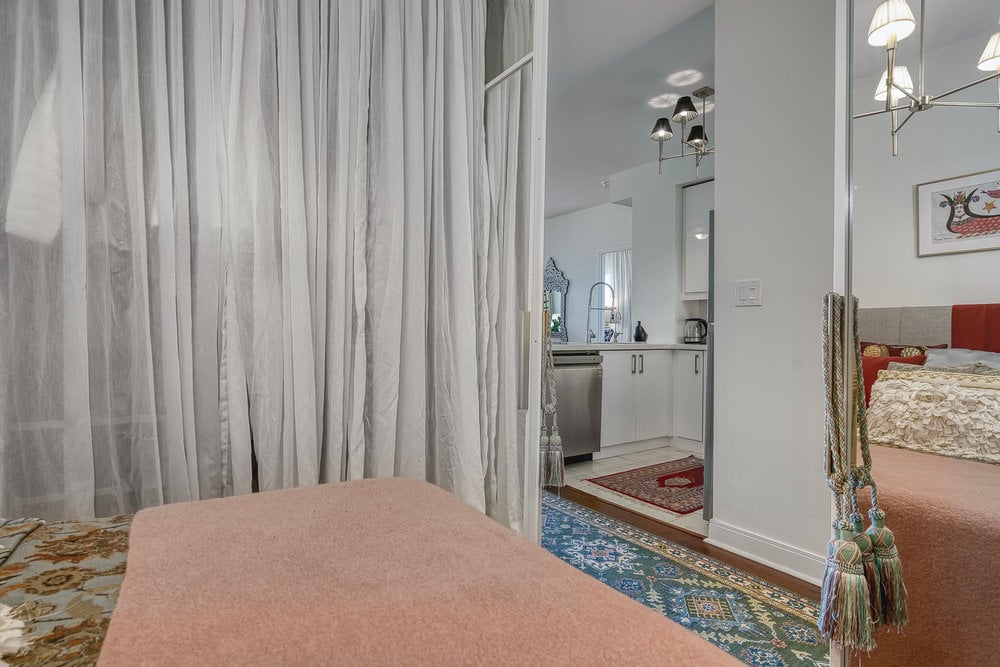 60 Absolute Avenue 1507