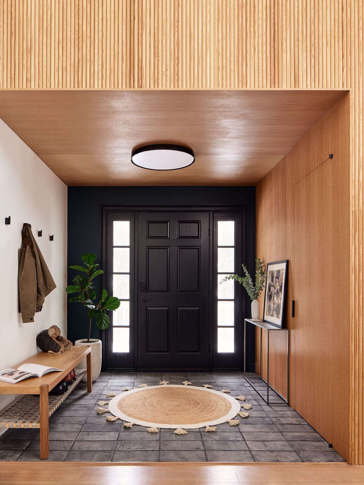 What Do You Get When You Bring Modernism to a Faux Farmhouse? This Cozy Family Escape
