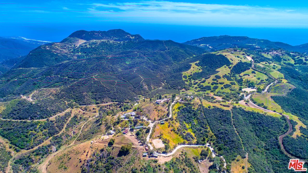 1172 Encinal Canyon Rd