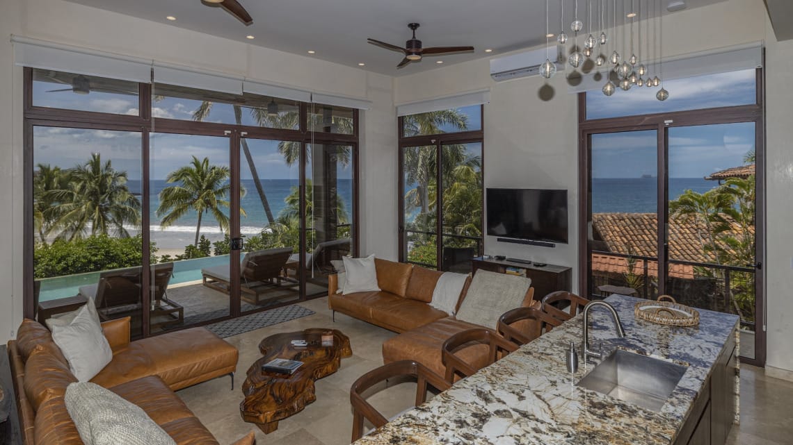 Casa Nautilus - Beachfront Playa Flamingo