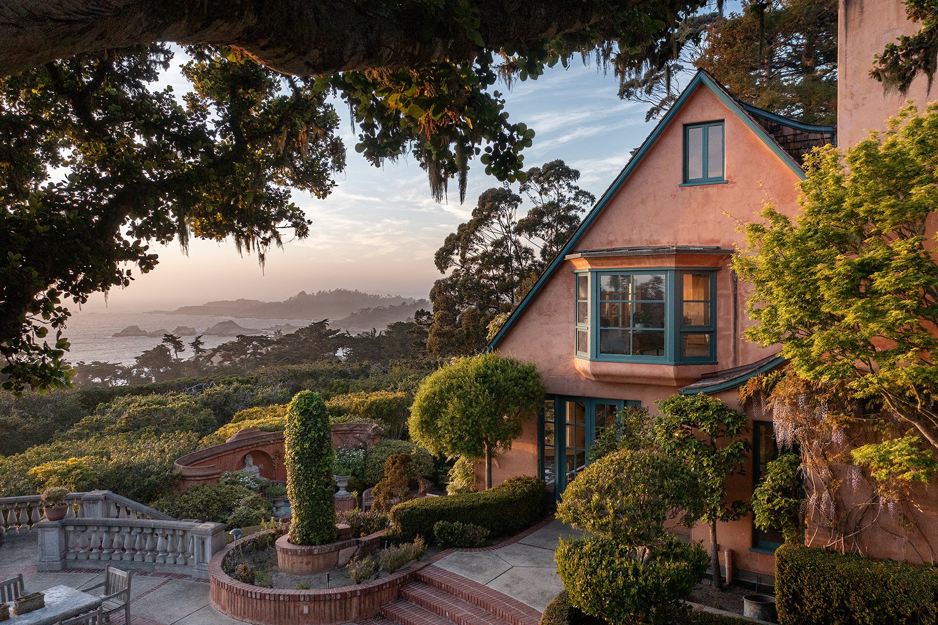 Extraordinary Carmel Highlands Estate