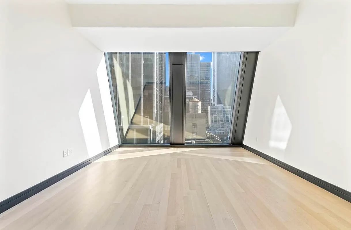 53 W 53rd St, #15D