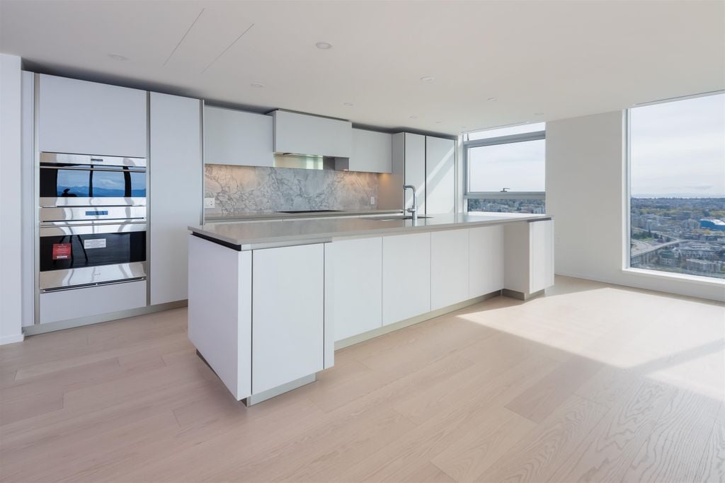 889 Pacific St, #3801