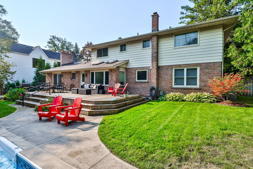 335 CAREY Court Oakville