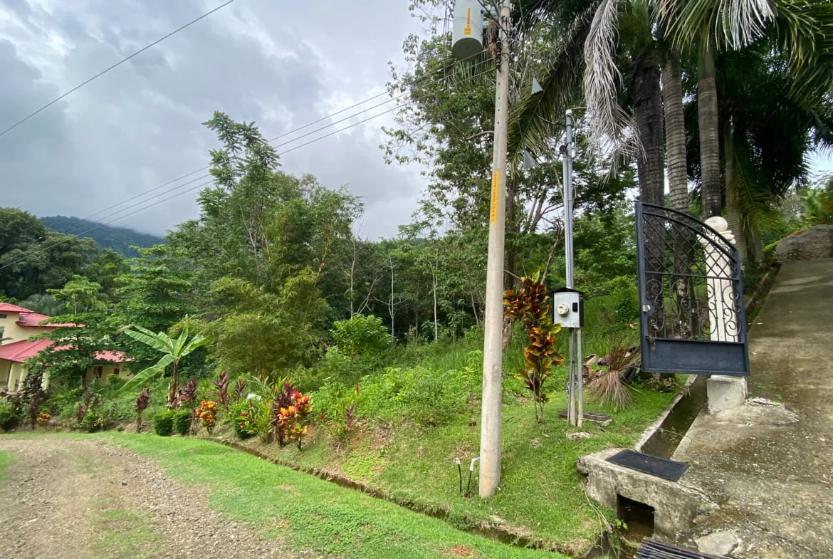 Build-Ready Lot for Sale in Ojochal – Palmera del Trópico Phase 9 | Gated Community, Nature & Beaches Nearby