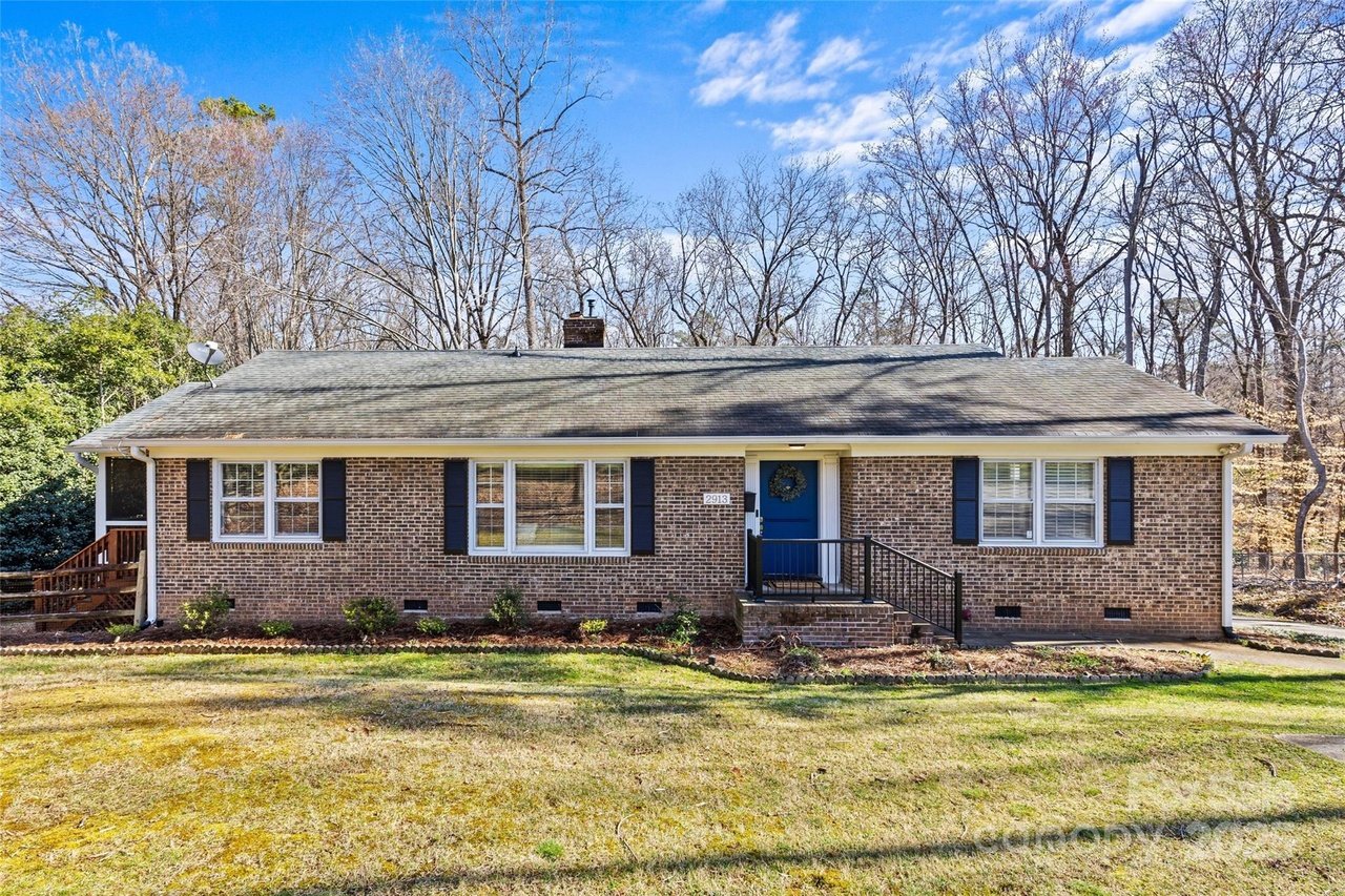 2913 Archdale Dr